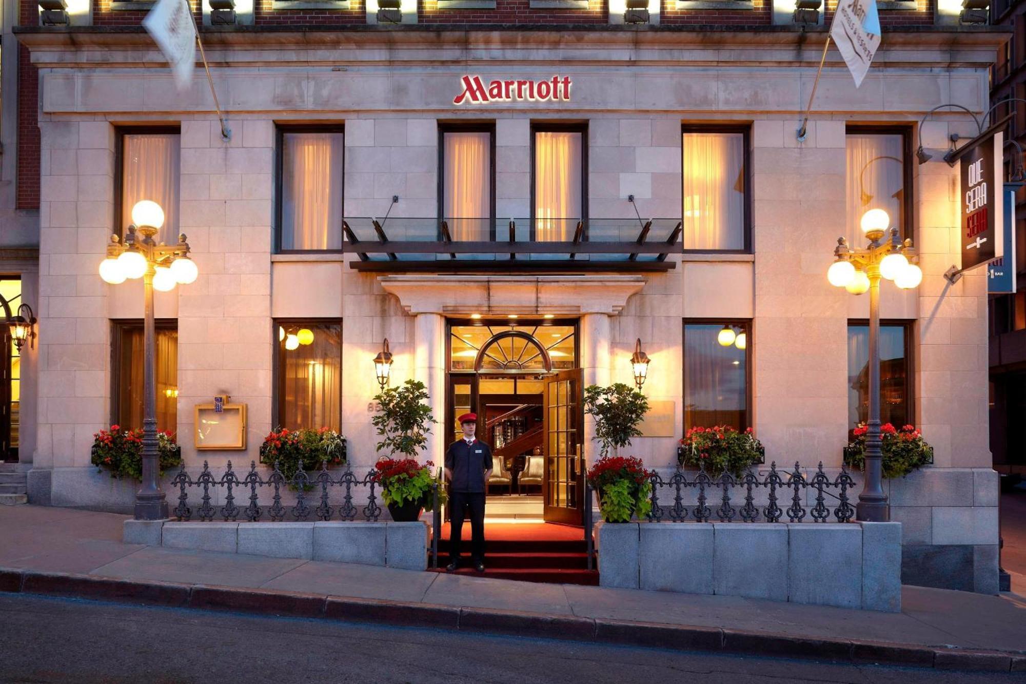 Marriott Quebec City Downtown Hotel Exterior photo